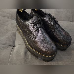 Dr. Martens 1461 faux fur lined metallic leather low top platform shoes no box